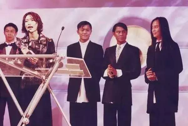 许美静林忆莲王菲串烧,不输王菲的明星