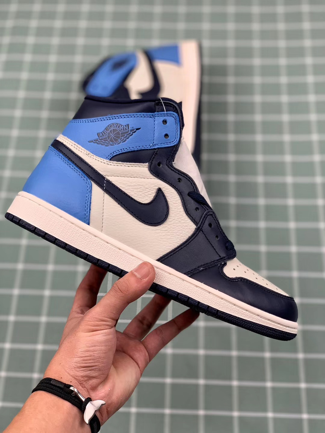 aj1黑曜石北卡蓝细节图,jordanaj1高帮北卡黑曜石真假测评