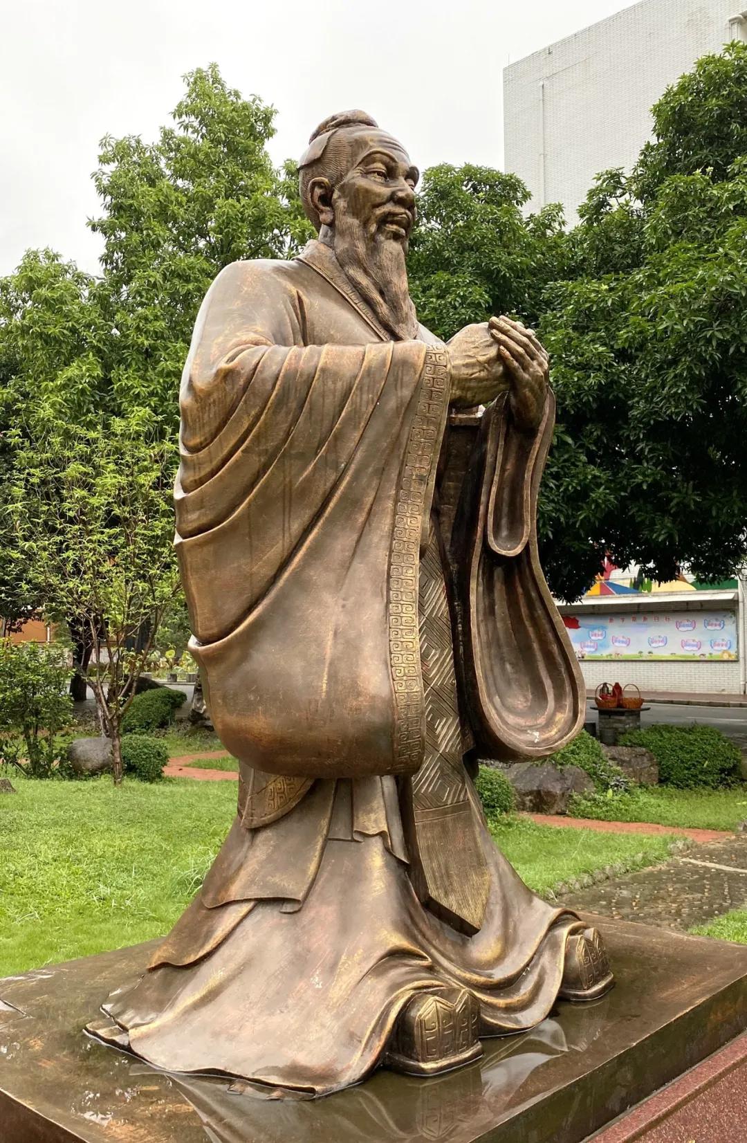 平南中心小学开笔典礼现场,镇宁自治县实验小学开笔典礼