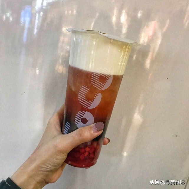五款公认最好喝的网红奶茶,恋爱可以慢慢谈但奶茶必须趁热吃