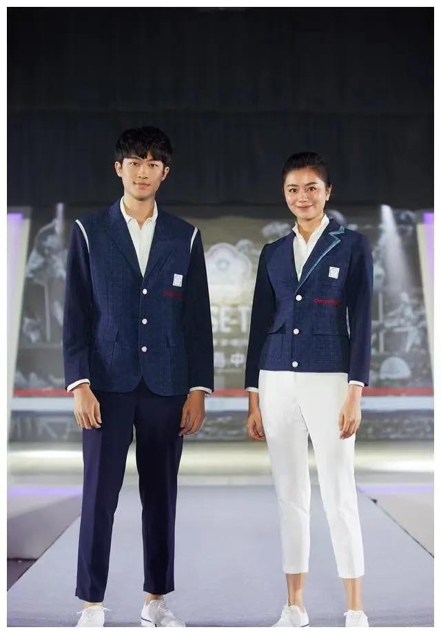 东京奥运会开幕式衣服,东京奥运会开幕式中国出场队服