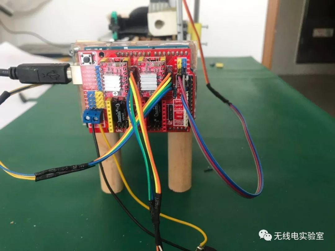 牛人自制写字机,自己如何制作一台写字机