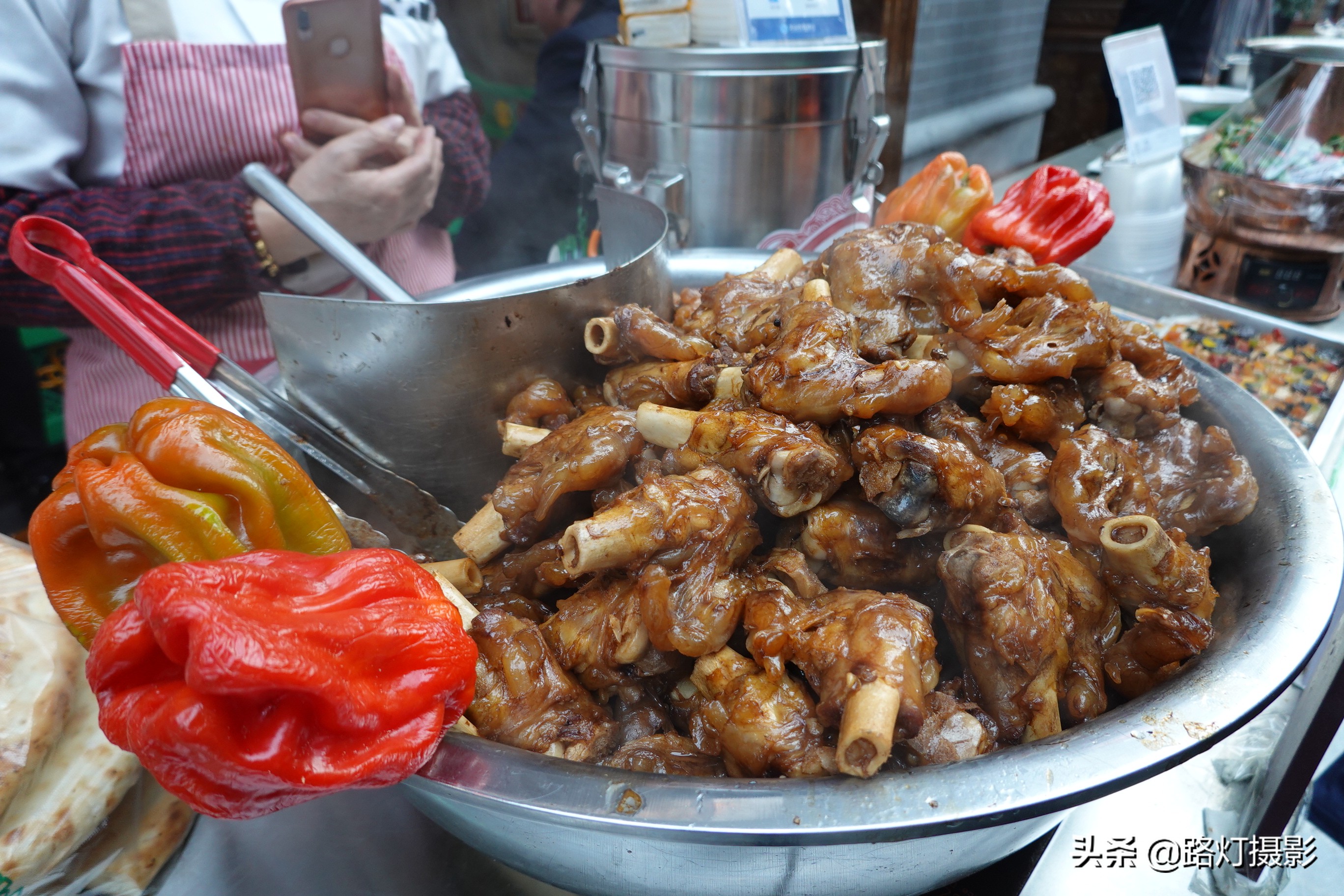 想不到！*疆新**也有一条宽窄巷子，囊括*疆新**全域特色美食，味蕾大开