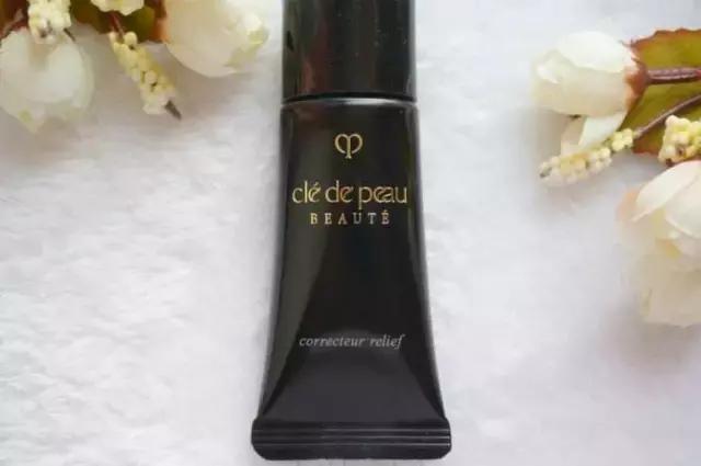 cpb钻光粉底液配什么散粉,cpb透亮粉底液上妆技巧