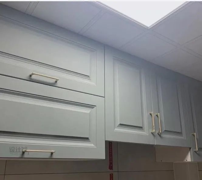 定制柜门装里面还是外面,柜子柜门怎么选款式