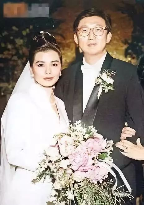 那些让人沉默又泪崩的爱情故事,那些催人泪下的爱情故事