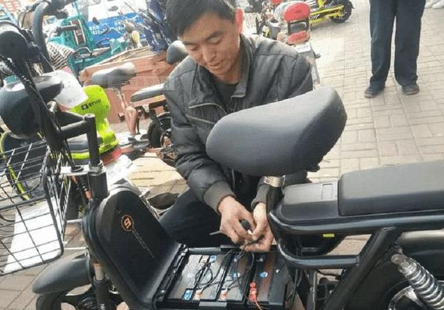 电动车换电池怎么辨别翻新电池,电动车翻新电池与原装电池区别