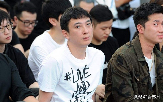 王思聪去酒吧不危险吗,王思聪深夜现身酒吧新闻