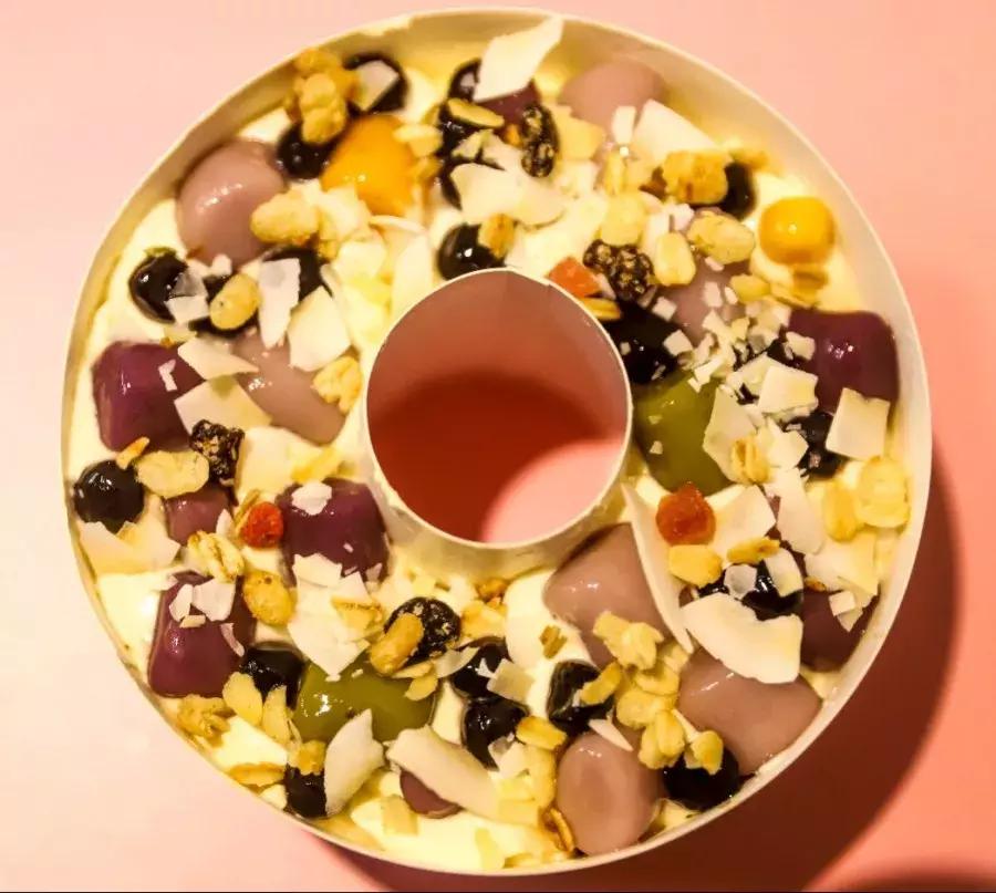 步行街椰子奶茶,泰国路边椰子甜品