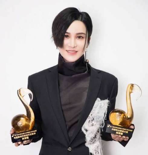 灏氶洴濠曟硶璇瓕瓒呭コ,鑳℃捣娉夊皻闆瓒呭コ