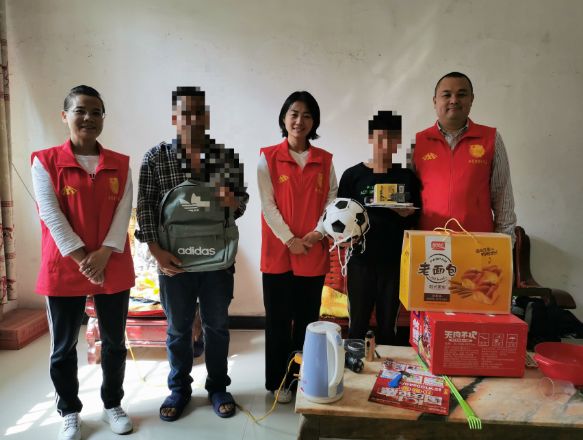 共青团关爱建档立卡贫困青年,共青团帮助青少年