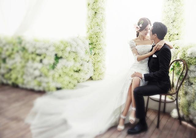 2023年下半年最流行的婚纱照风格,2022婚纱照流行风格150小个子