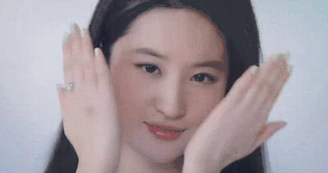 鼻子上的脓包能挤吗怎么处理,鼻子内长了个脓包可以刺破吗