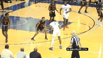 锡安半场进攻四次扣篮,锡安逆天上篮