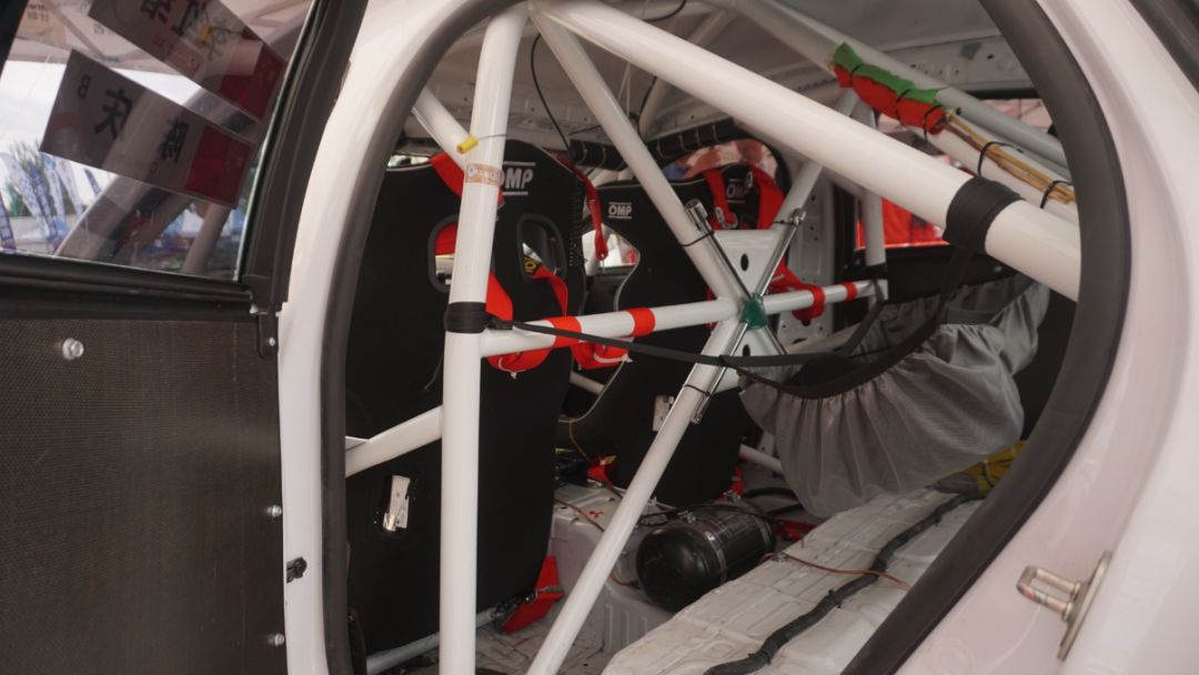 飞沙走石之间比亚迪秦ProDMCRC张掖站首秀