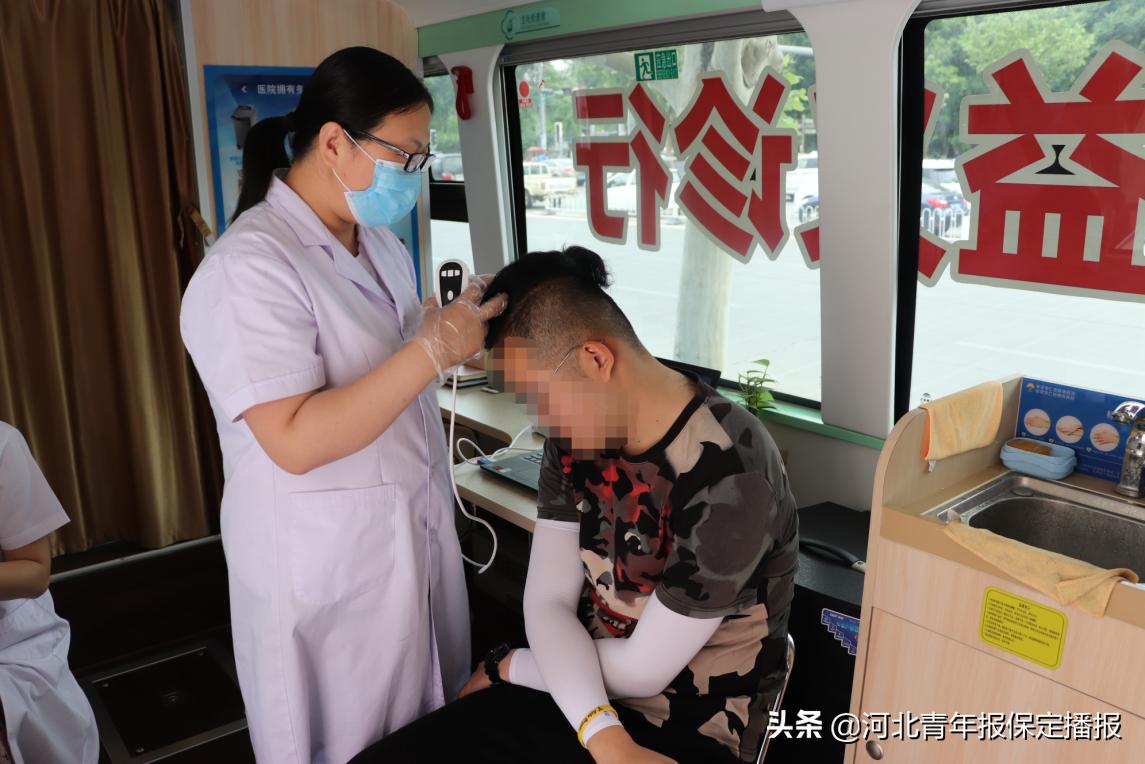 「拯救发际线行动」送医上门！老牌华仁首站到河北青年报免费义诊