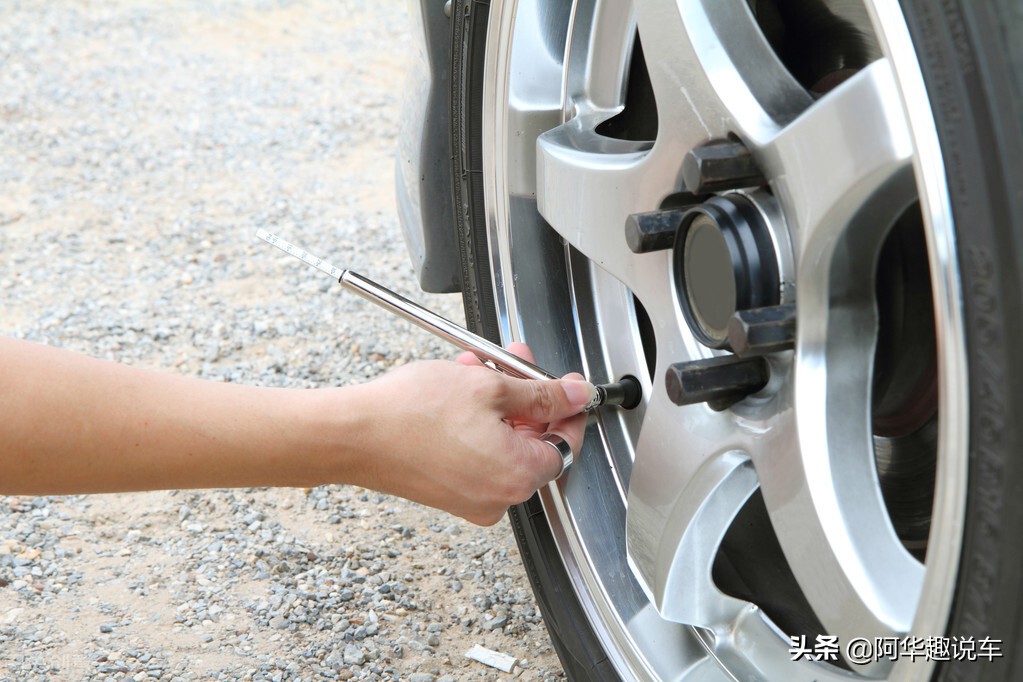 小型汽车上高速要检查什么,汽车上高速前需要检查哪些