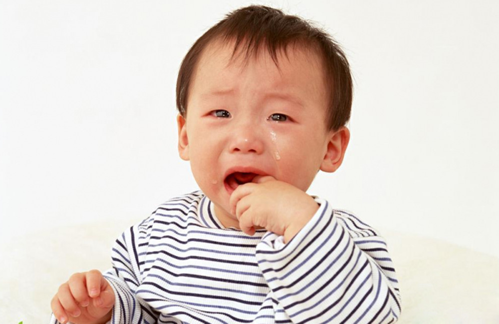 婴儿奶量连续一周减少拒绝喝奶,宝宝喝奶量少怎么办最有效