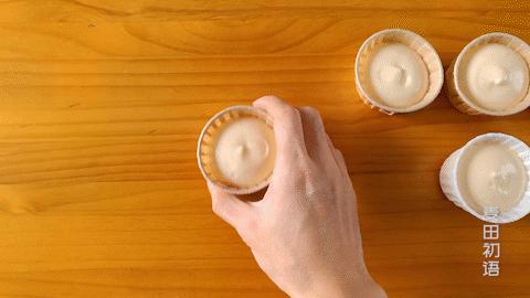 纸杯戚风蛋糕不塌不回缩的诀窍,用纸杯做戚风蛋糕湿乎乎的