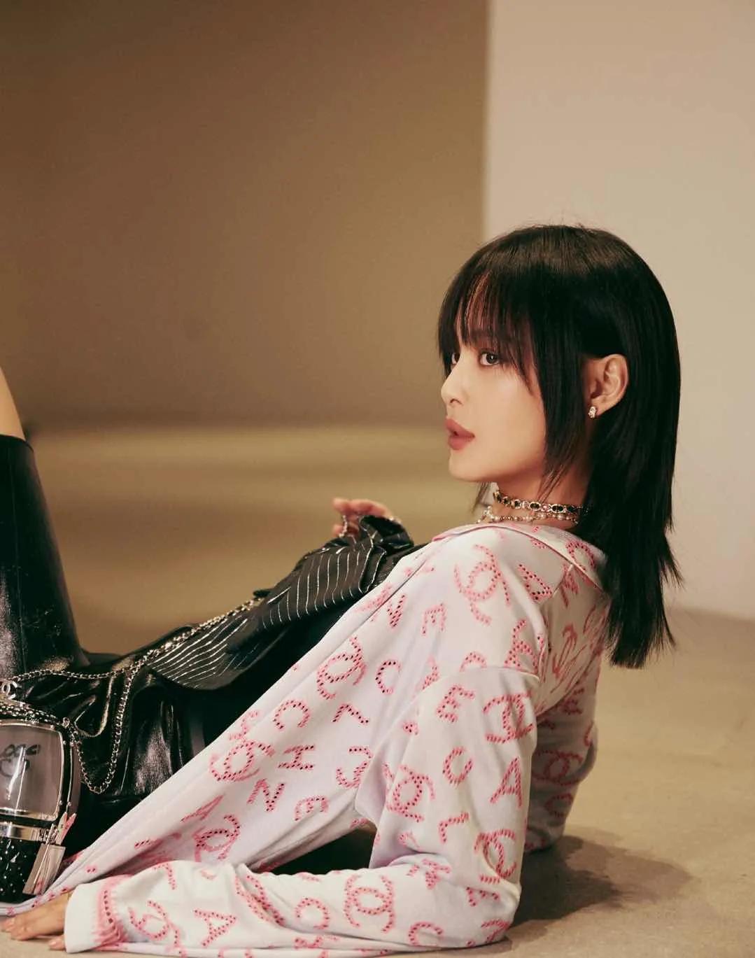 适合大圆脸的发型,圆脸女士短发发型