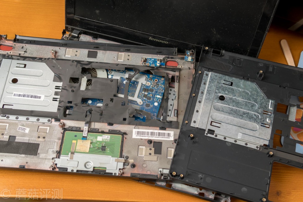 转轴断了维修多少钱,联想y400转轴