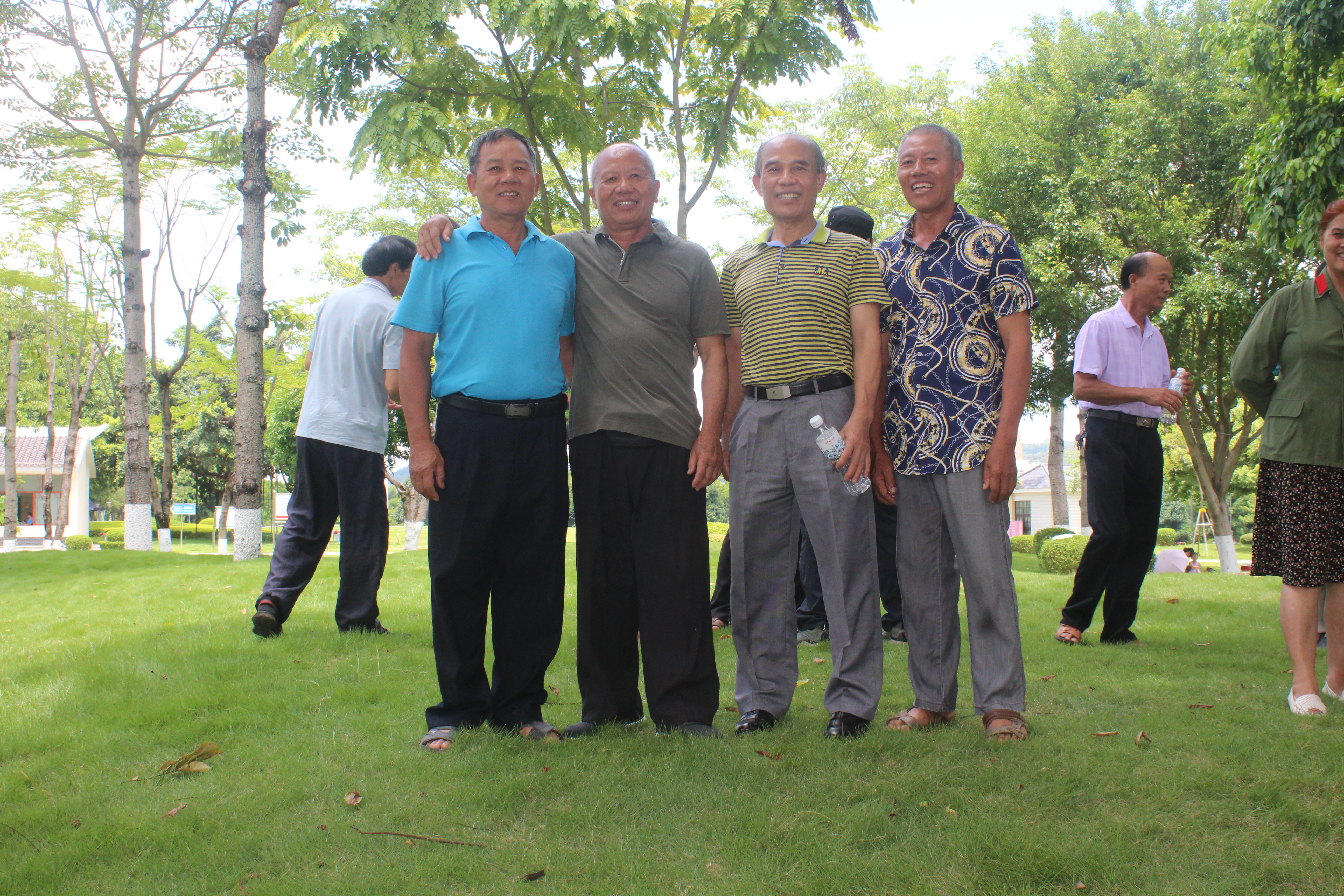 走进广空岁月永恒——地空导弹六团与四五八医院战友庆“八一”