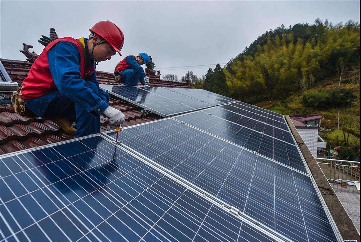 光伏发电靠不靠谱在农村,农村里光伏发电项目是骗人的吗