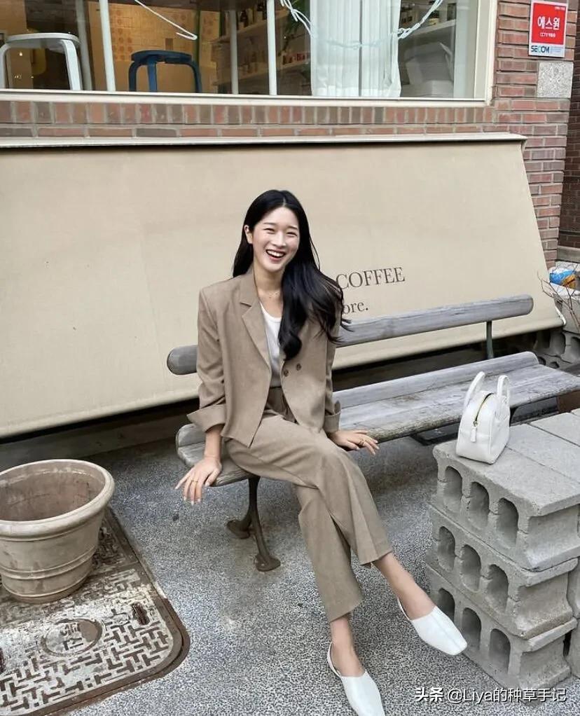 不挑肤色的奶茶色单品,2019时尚奶茶色