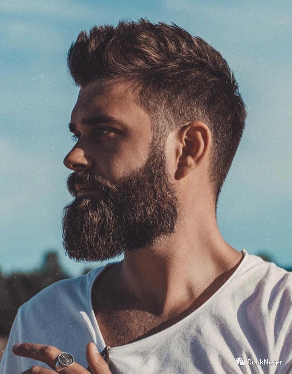 男士商务发型2021流行发型,男士发型2021流行发型烫发