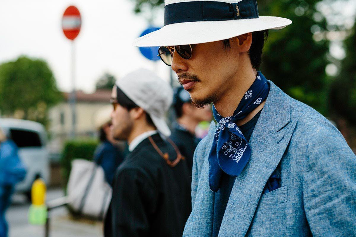 中国大妈丝巾五角星,中国大妈的丝巾从来不会让人失望