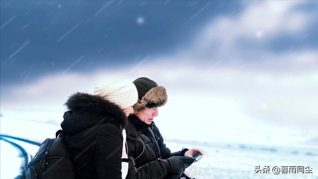 户外运动十大必备清单,户外必备的10大装备