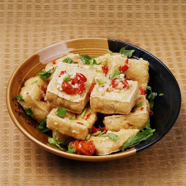 靠卖臭豆腐赚了100万,卖臭豆腐一晚赚30万