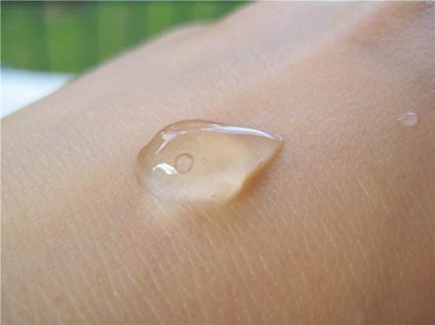 用了很多眼霜还是有黑眼圈？别怪产品太鸡肋，只能说是你没选对