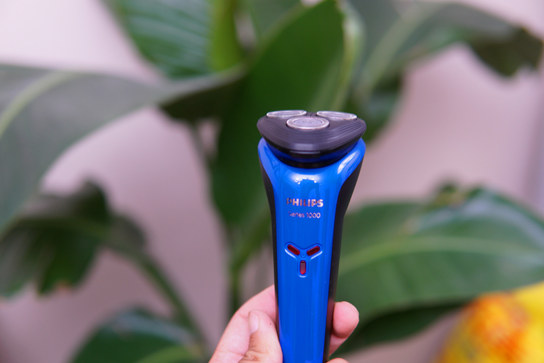 东京飞利浦小旋风剃须刀,飞利浦剃须刀清洗水