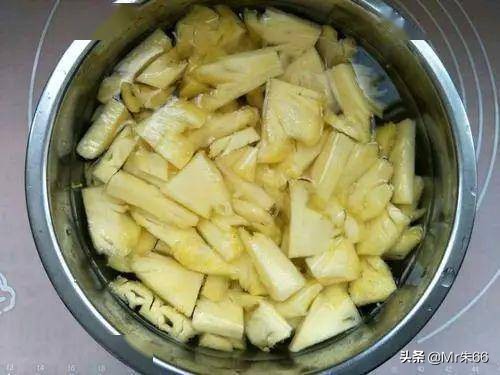 盐水泡菠萝的正确步骤,盐水泡菠萝正确泡法