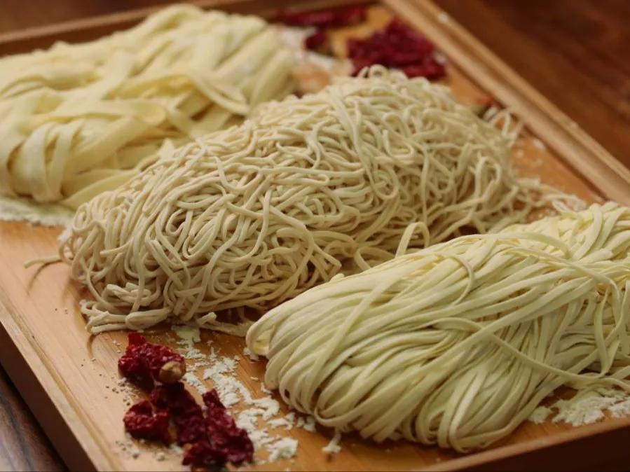 蒸馒头用高筋还是低筋,蒸馒头是高筋面粉还是低筋面粉好