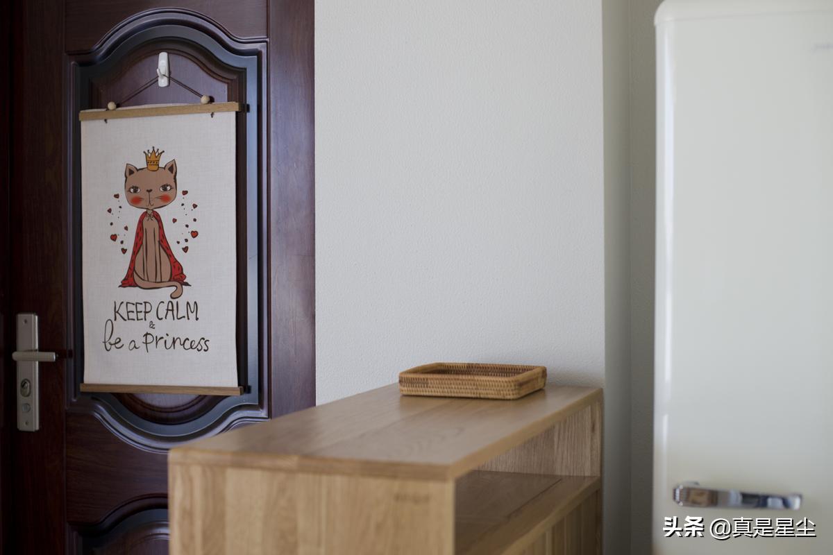 有钱买房子没钱装修的视频,没钱装一个房间的效果图