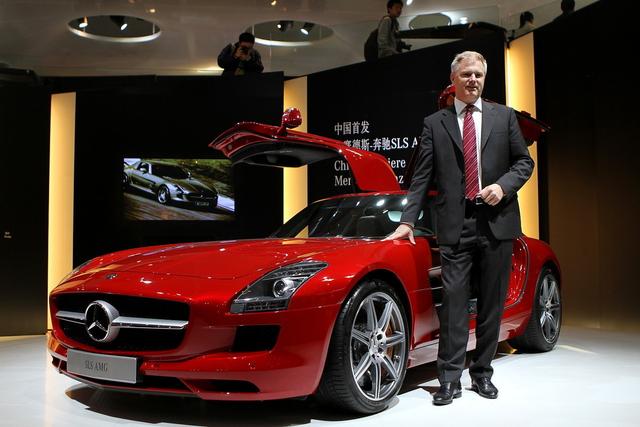 买辆30万的奔驰销售提成多少,卖一台100万奔驰车销售提成多少钱