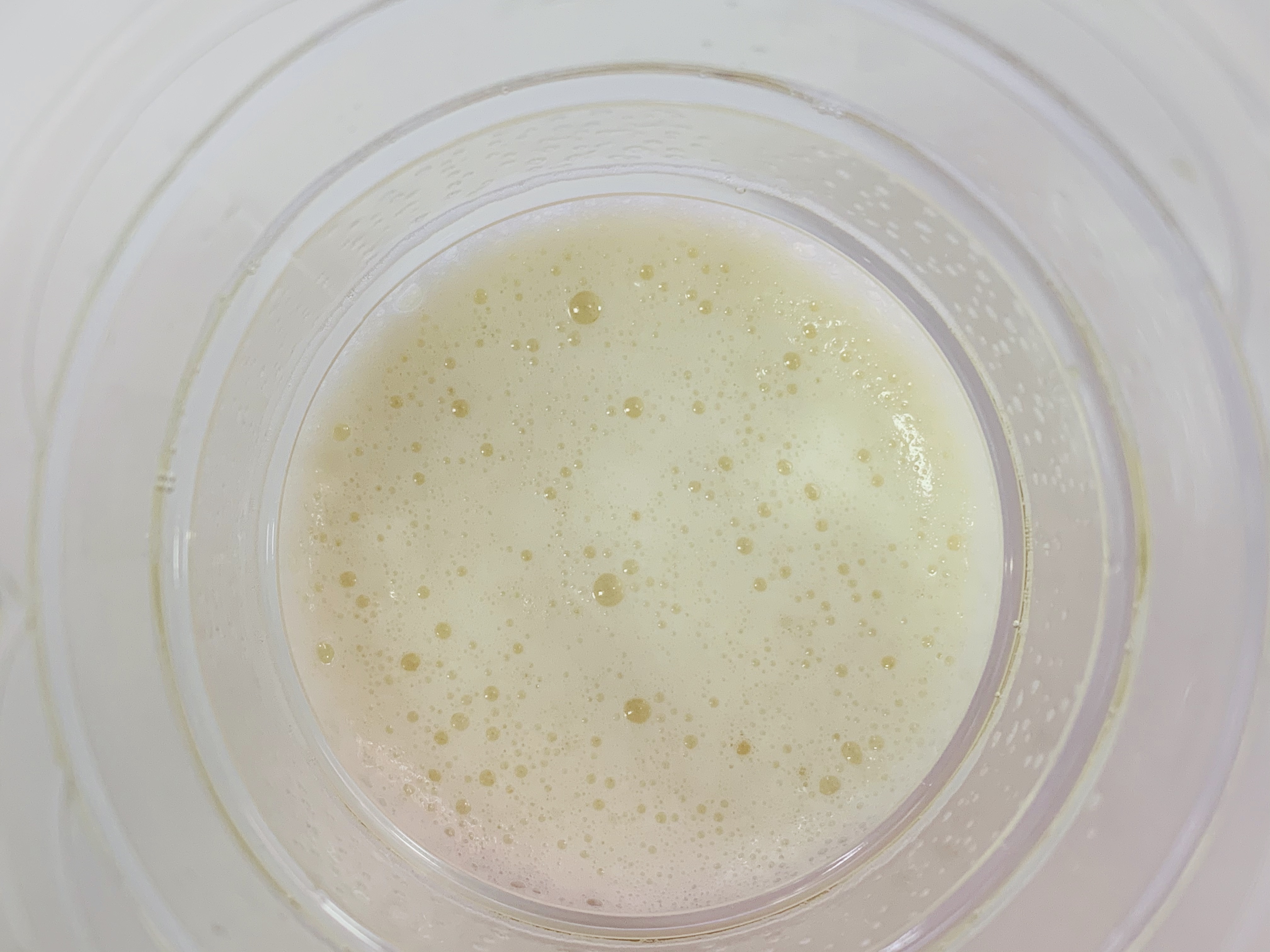 辨别蜂蜜真假野生蜂的方法,蜂蜜真假鉴别最简单方法椴树