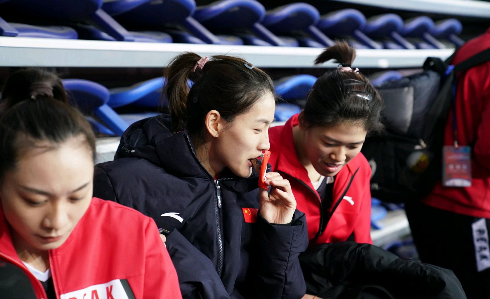 刁琳宇受伤后龚翔宇接应二传,刁琳宇受伤离场