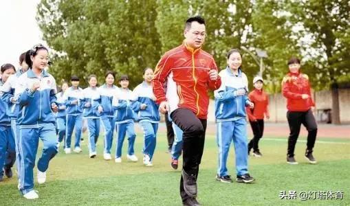 体育教师学期总结8篇文章,体育老师学期结束个人总结