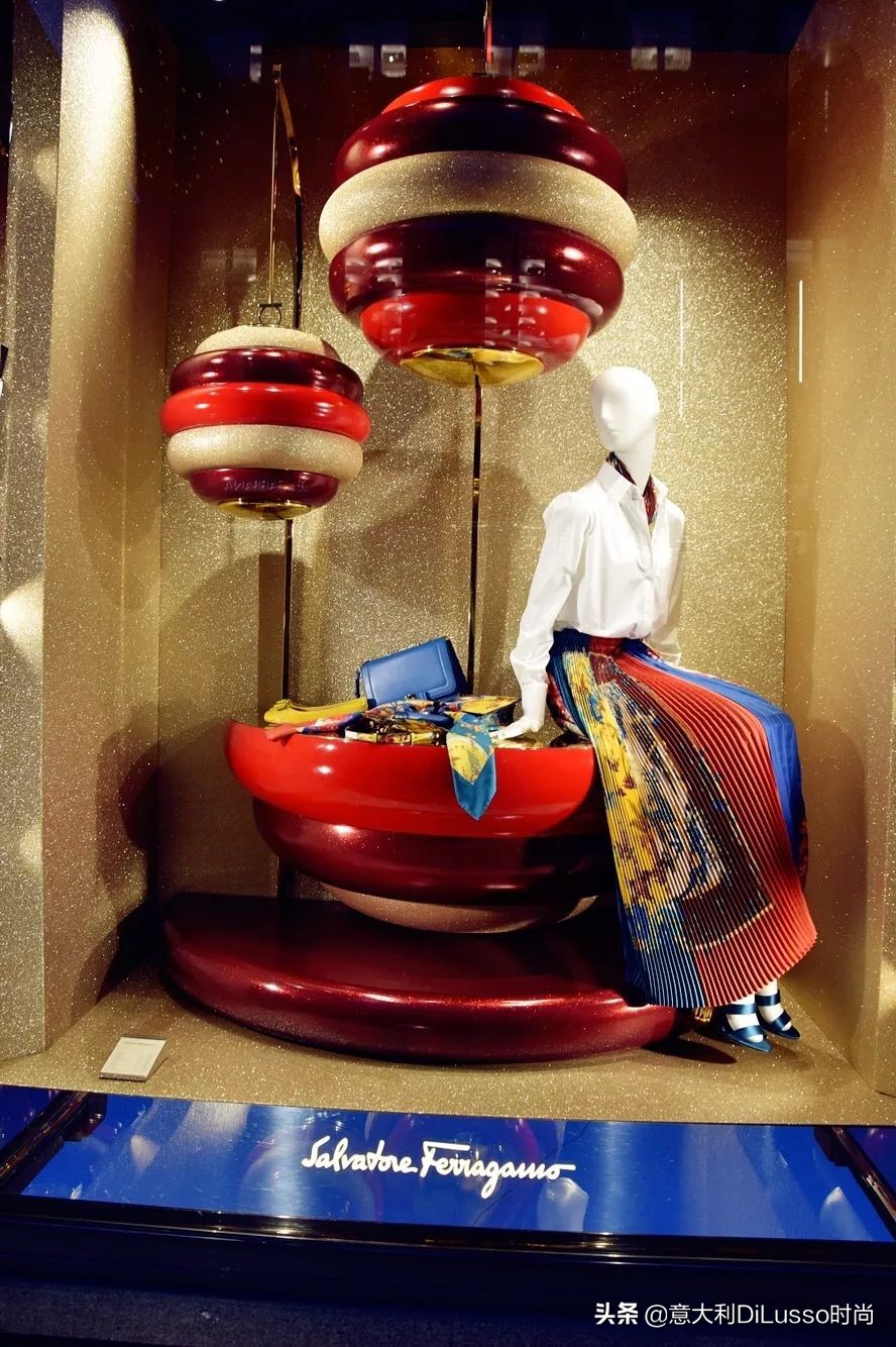 欧洲橱窗为什么漂亮,国外橱窗和小店的区别