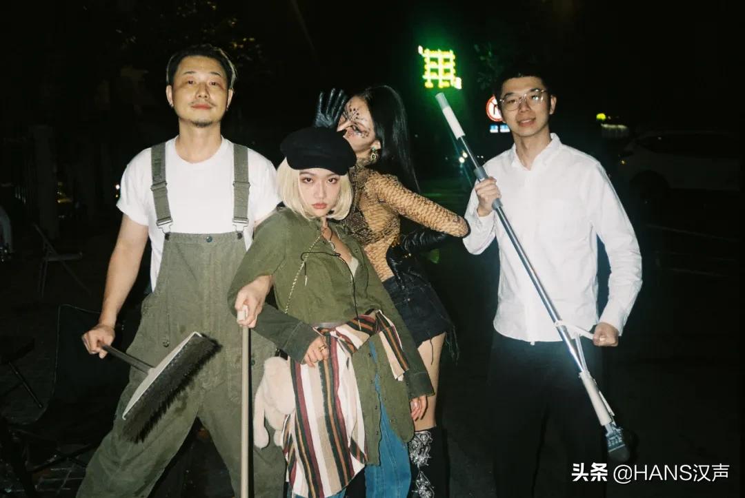 武汉神秘三角地，马路牙子上的通宵派对