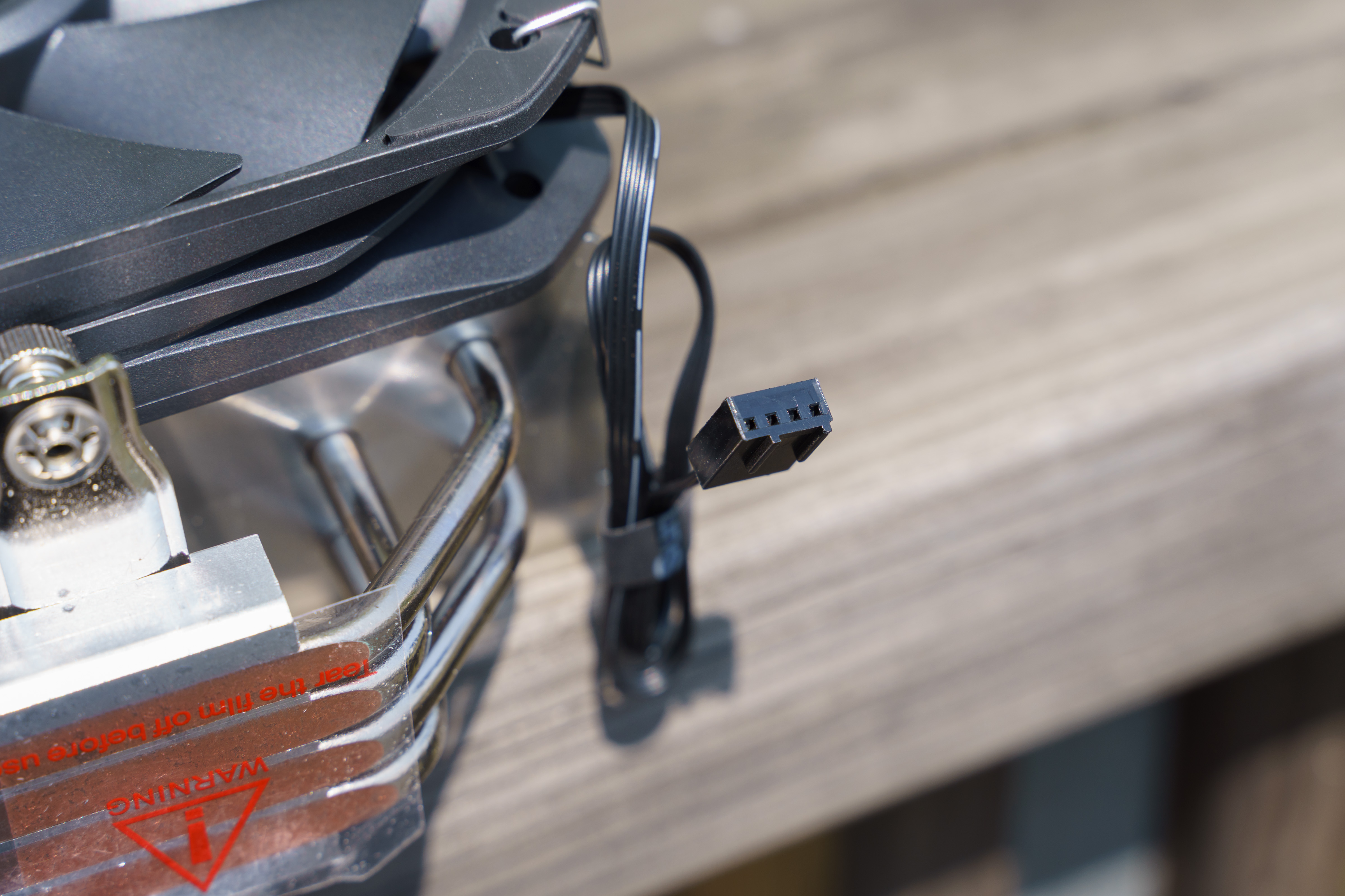 东海k4000,超频三东海r4000对比玄冰400