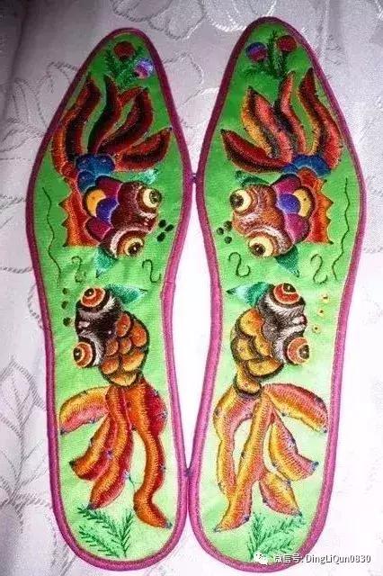 鞋垫上的刺绣艺术欣赏,鞋垫刺绣怎么刺绣熊猫嘴巴