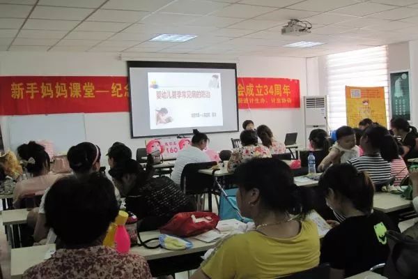 参加母婴店拍卖，花2块钱就买到了20块的纸尿裤