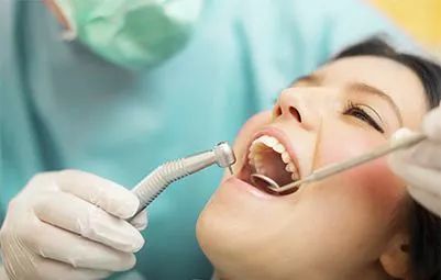 helen榻跨,Helen榻跨涓績