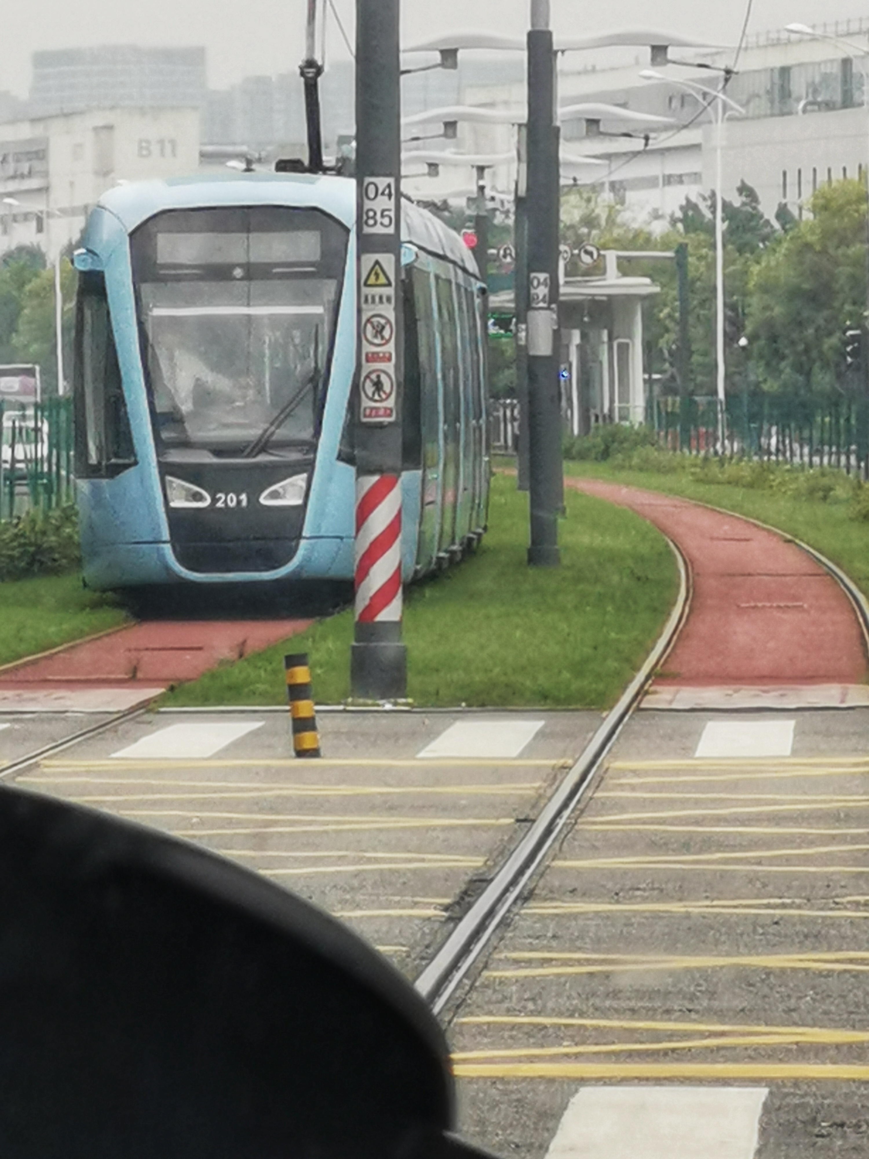 成都有轨电车萌萌“叮叮猫”，预计年底通车，快来体验