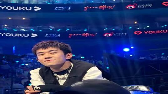 易烊千玺长津湖受伤不能跳舞了吗,易烊千玺长津湖受伤脸部特写