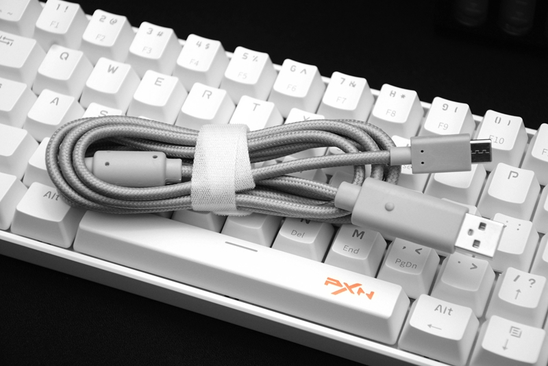 支持无线和蓝牙的机械键盘,吃鸡蓝牙机械键盘